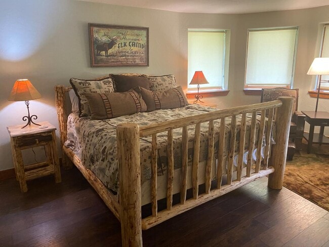 Building Photo - 160 County Rd 6236