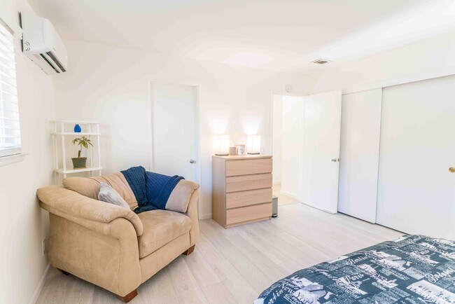 Building Photo - 2023 Habero Dr