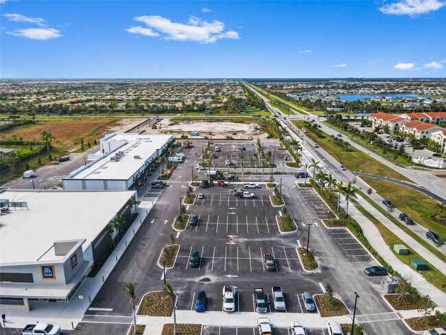 Building Photo - 11340 SW Lyra Dr.
