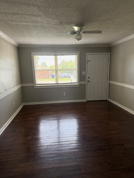Building Photo - 2530 Vance Dr NW
