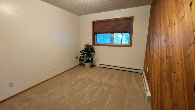 Building Photo - 608 Ridgecrest Dr