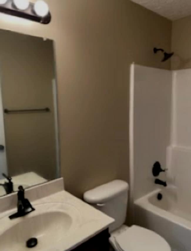 Building Photo - 1351 Whitt Ln