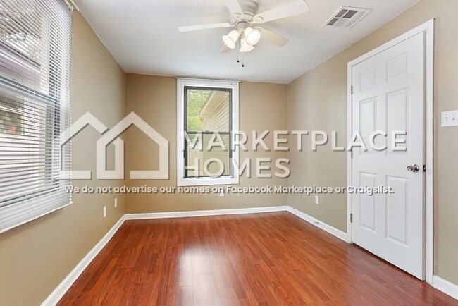Building Photo - 2757 Lavender St