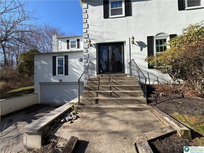 Building Photo - 639 Heather Ln