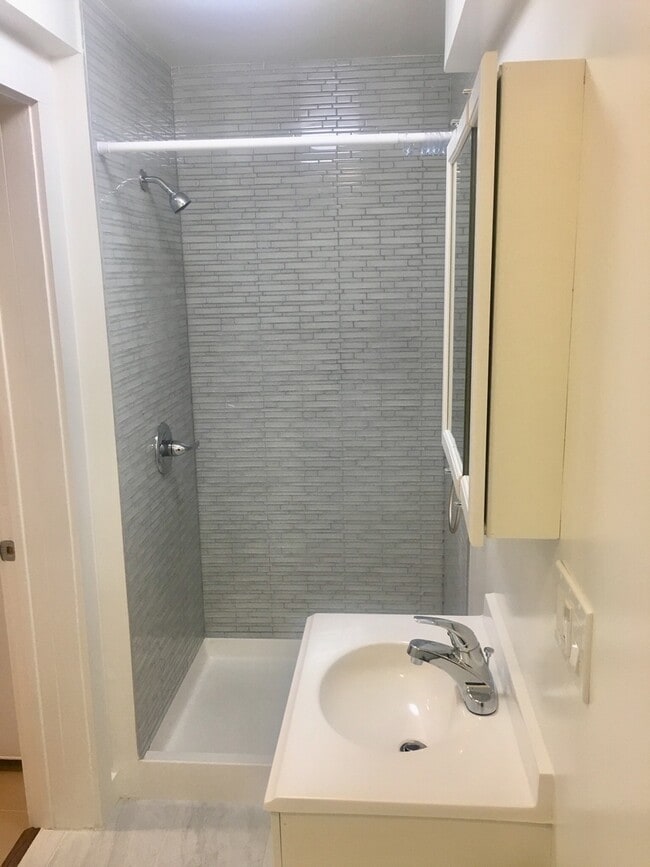 Building Photo - New Renovation! In-Law Unit