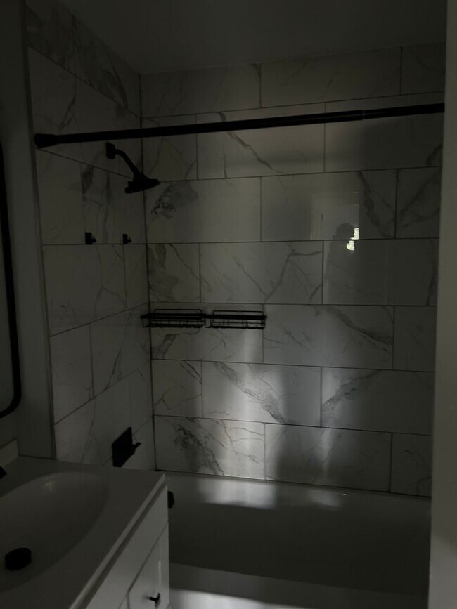 Building Photo - RENTAL HOME 1BD/1BTH