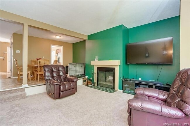 Building Photo - 128 Conestoga Way