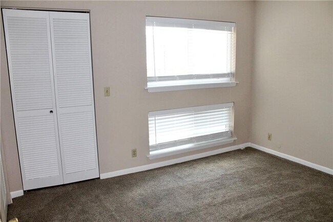 Building Photo - 1000 Mallery St