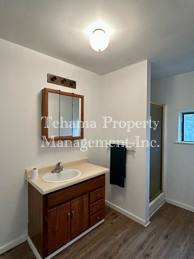 Building Photo - Country home on a Rural Farm in Corning.