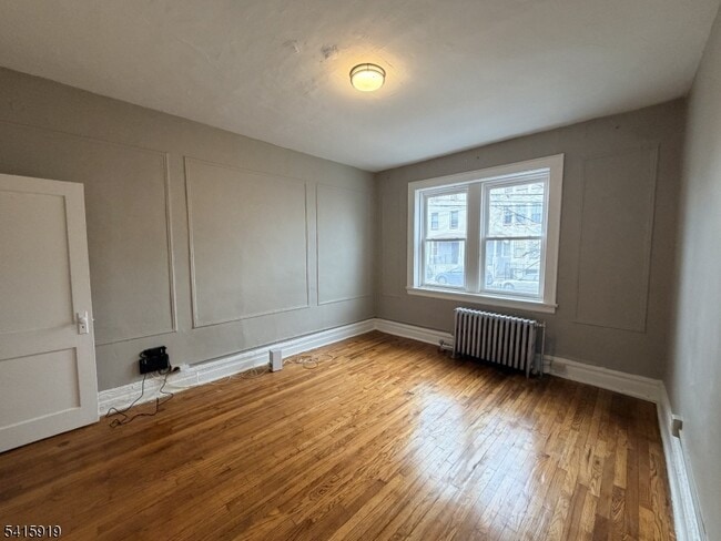 Building Photo - 16 Irving St