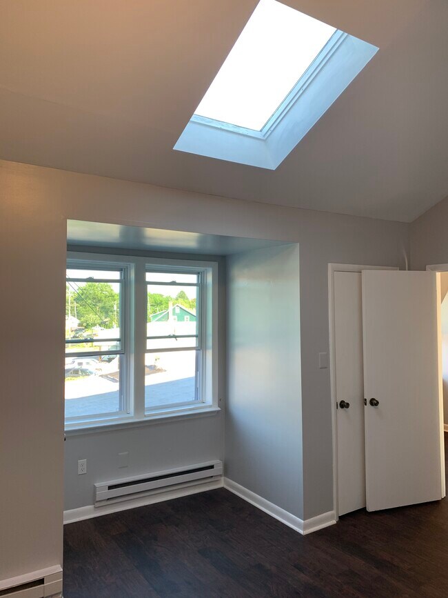 Building Photo - 7 S Morton Ave