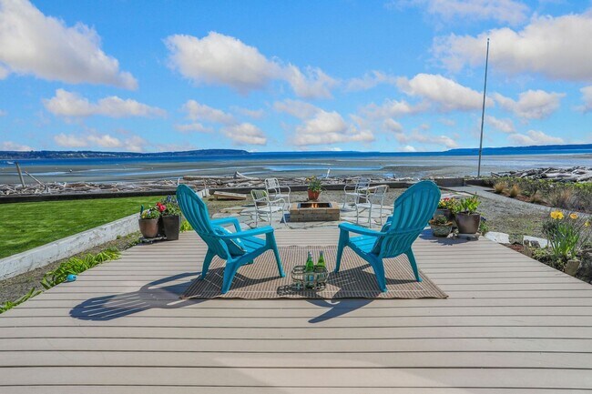 Building Photo - Spectacular Water Front Home With a Short Term  Lease to Start!