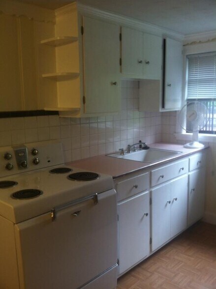 Building Photo - 16 Pinckney St