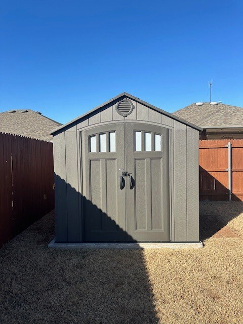 Building Photo - 10505 Turtle Back Dr