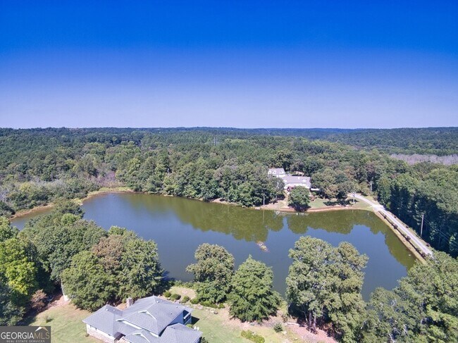 Building Photo - 5166 Wheeler Dr