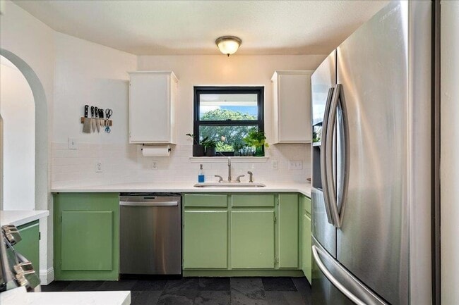 Building Photo - 2506 Jenibeth Ln