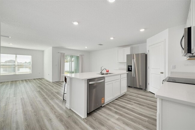 Building Photo - 803 Ace Outlaw Ave