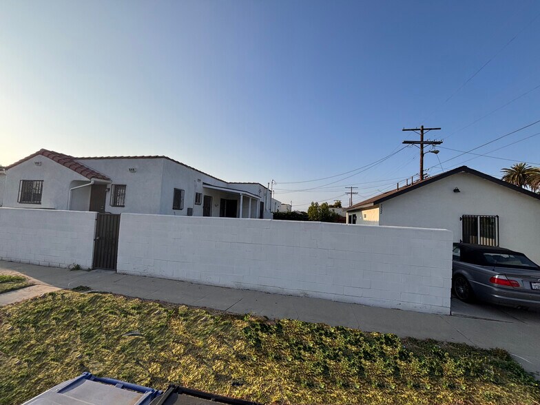 Building Photo - 7530 S Hobart Blvd