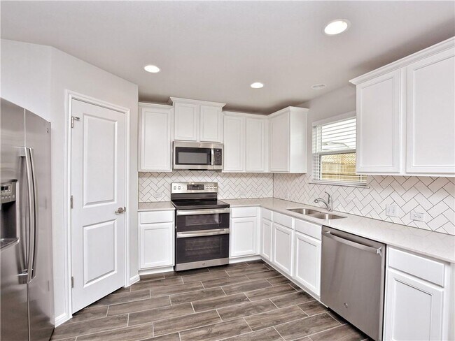 Building Photo - 9505 Grapevine Leaf Dr