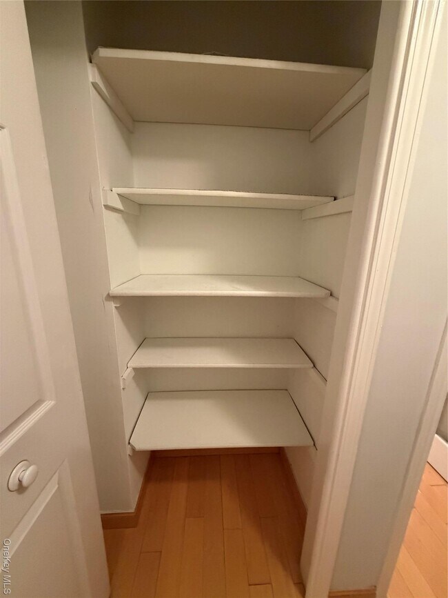 Building Photo - 508 Central Park Ave