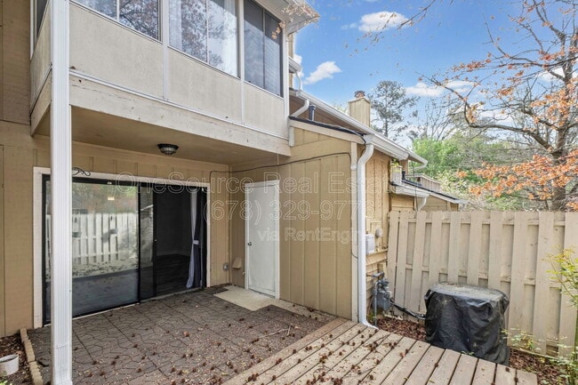 Building Photo - 2220 Haverhill Ct SE