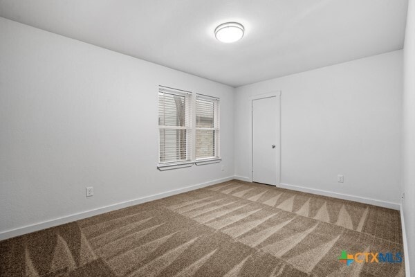 Building Photo - 8406 Lyndon Ln