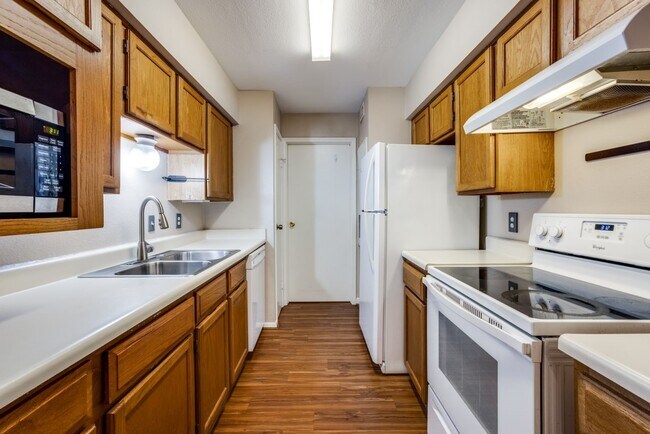 Building Photo - 8787 Brae Acres Rd