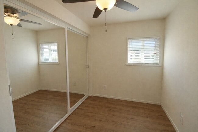 Building Photo - 2067-2071 Story St