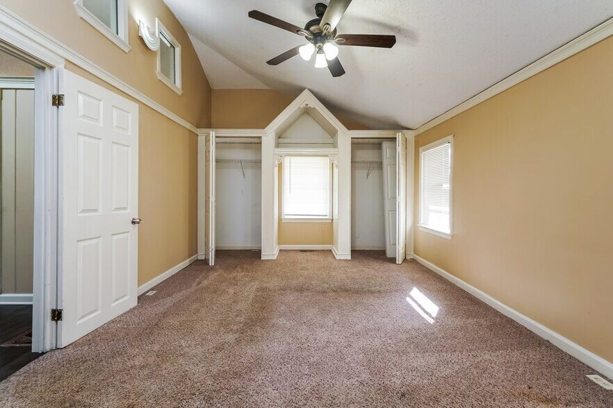 Building Photo - 1075 Nebo Rd