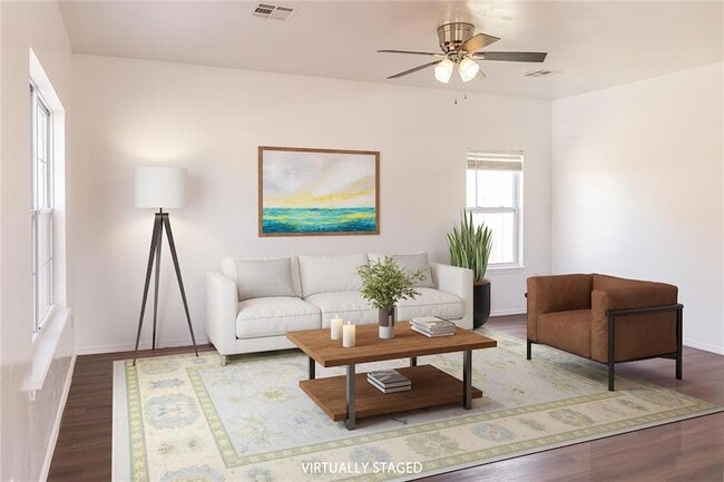 Building Photo - 915 E Perkins Ave