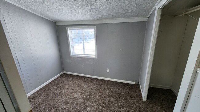 Building Photo - Cozy House with Large Yard