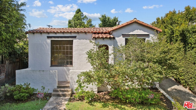 Building Photo - 2569 Patricia Ave