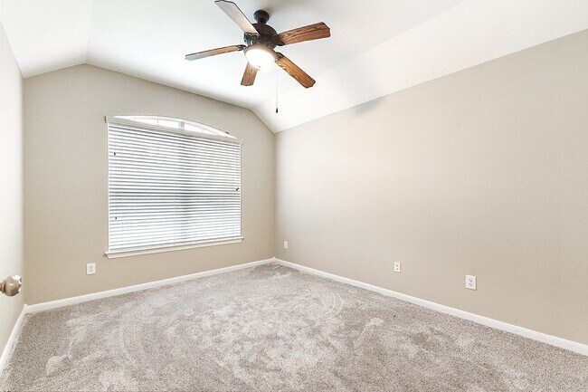 Building Photo - 5035 Logans Landing Ln