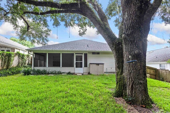 Building Photo - 7103 Shady Grove Way