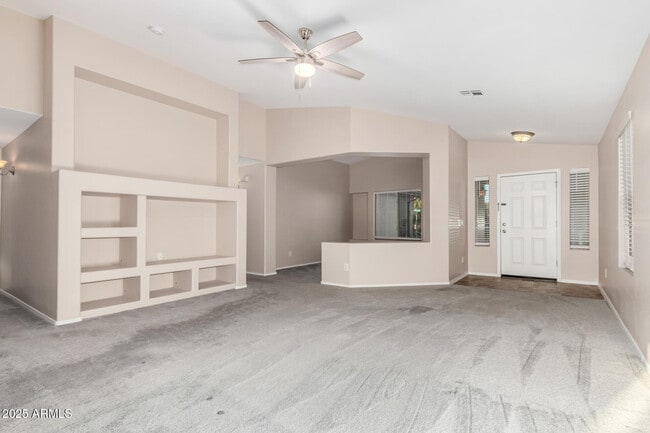 Building Photo - 6038 N Almanza Ln