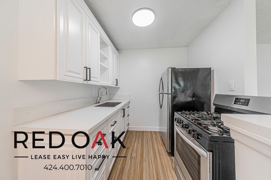 Building Photo - 12601 Kensington Ln