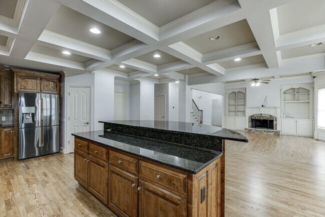 Building Photo - 4537 Grandview Pkwy