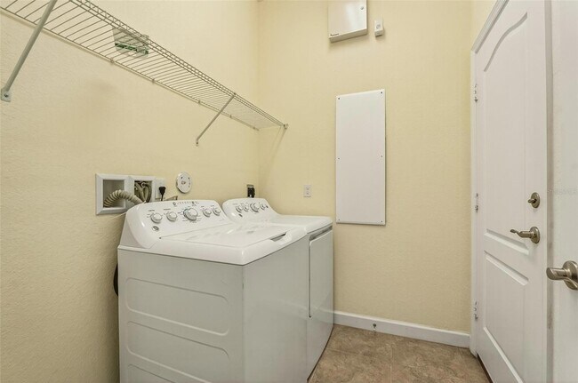 Building Photo - 1769 Berkshire Cir SW