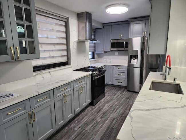 Building Photo - 61-55 98th St