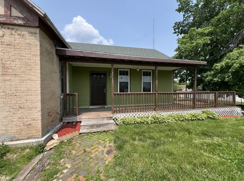Building Photo - 1502 Mt Pleasant St