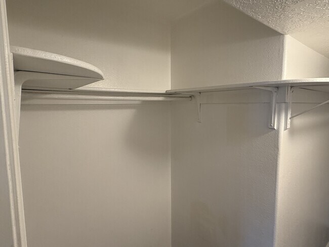 Building Photo - 10538 Olympic St NW