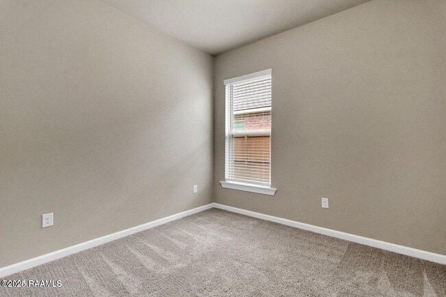 Building Photo - 111 Segovia Wy