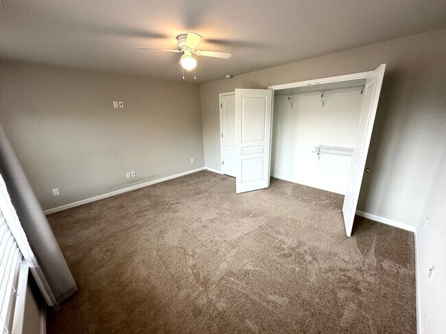 Building Photo - 200 Seasons Circle, Unit 604, Suffolk, Va,...