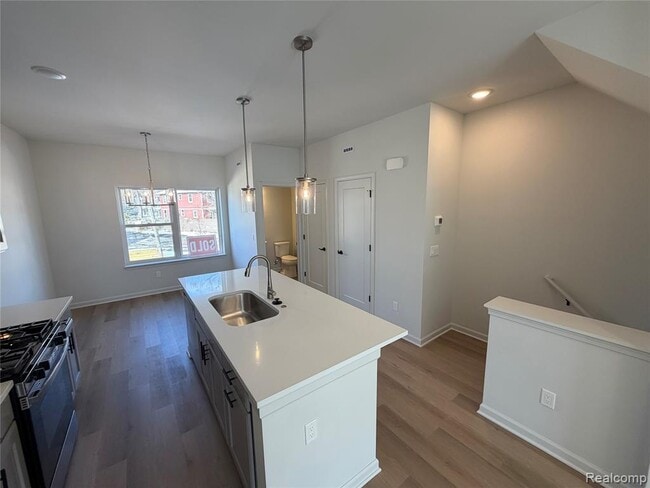 Building Photo - 23614 Parkview Ln