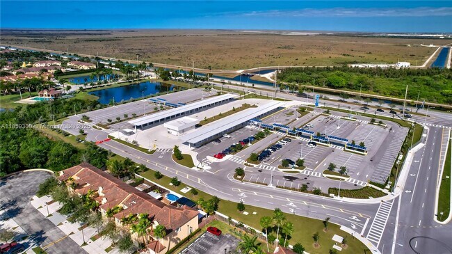 Building Photo - 14747 SW 25th Ln