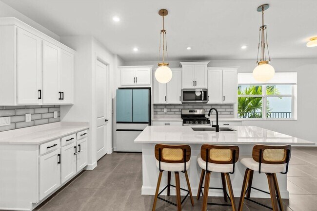 Building Photo - 9165 Remy Ln