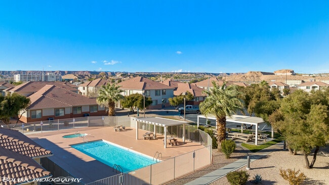 Building Photo - 95 Shade Tree Ln