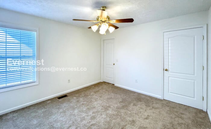 Building Photo - 720 William Howard Pl