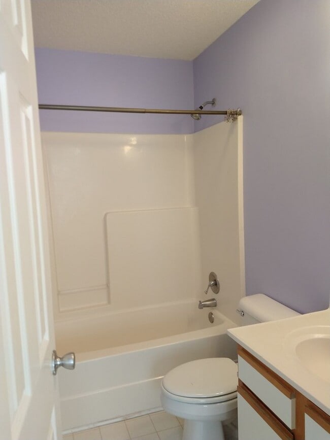 Building Photo - 63 Pirates Cove Dr