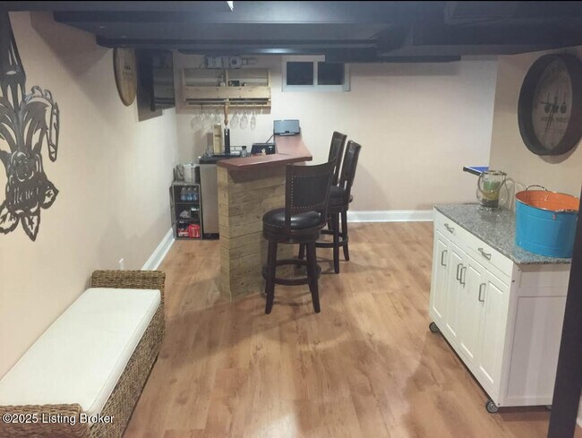 Building Photo - 405 Breckenridge Ln